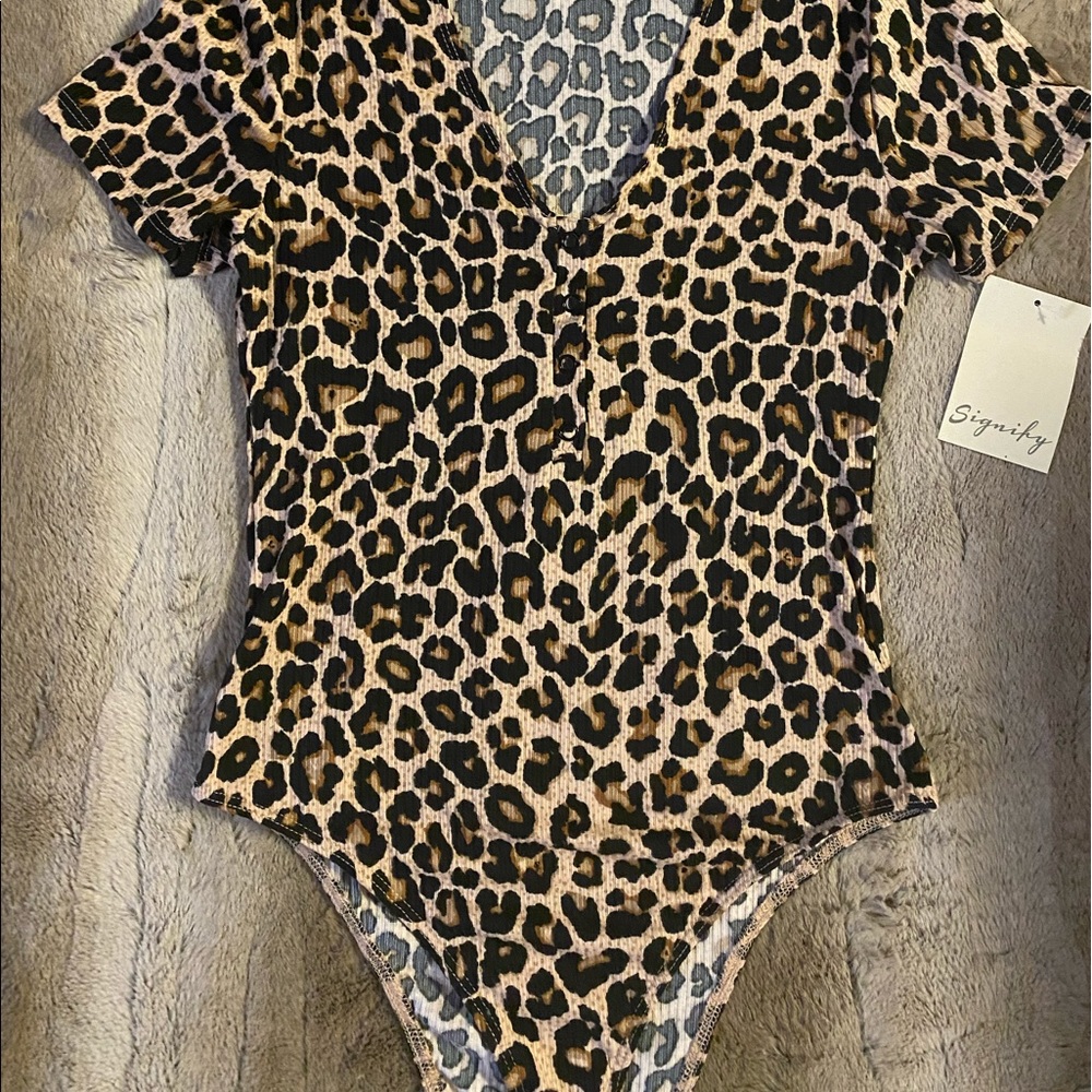 Signify -  Bodysuit - Picture 8 of 9